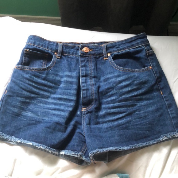 High waisted denim shorts - Picture 1 of 3